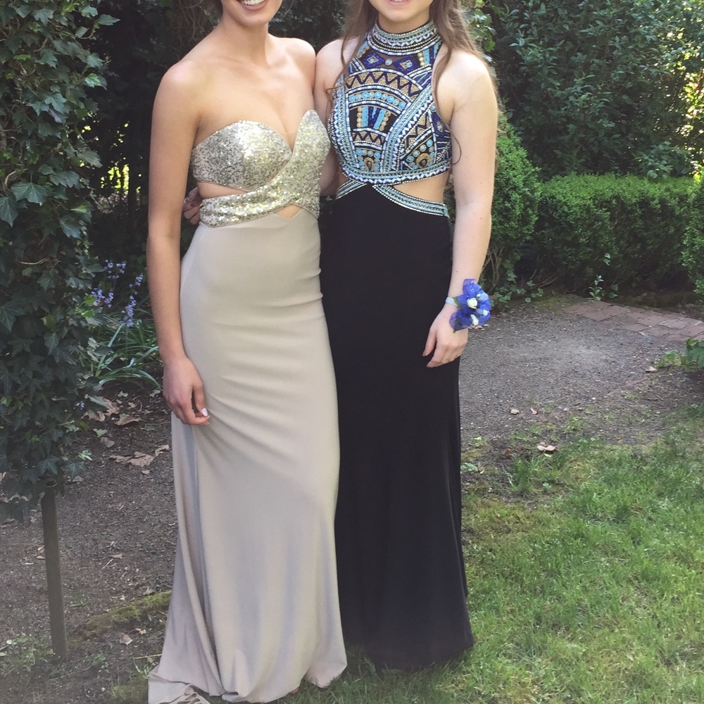 Sherri Hill prom dress